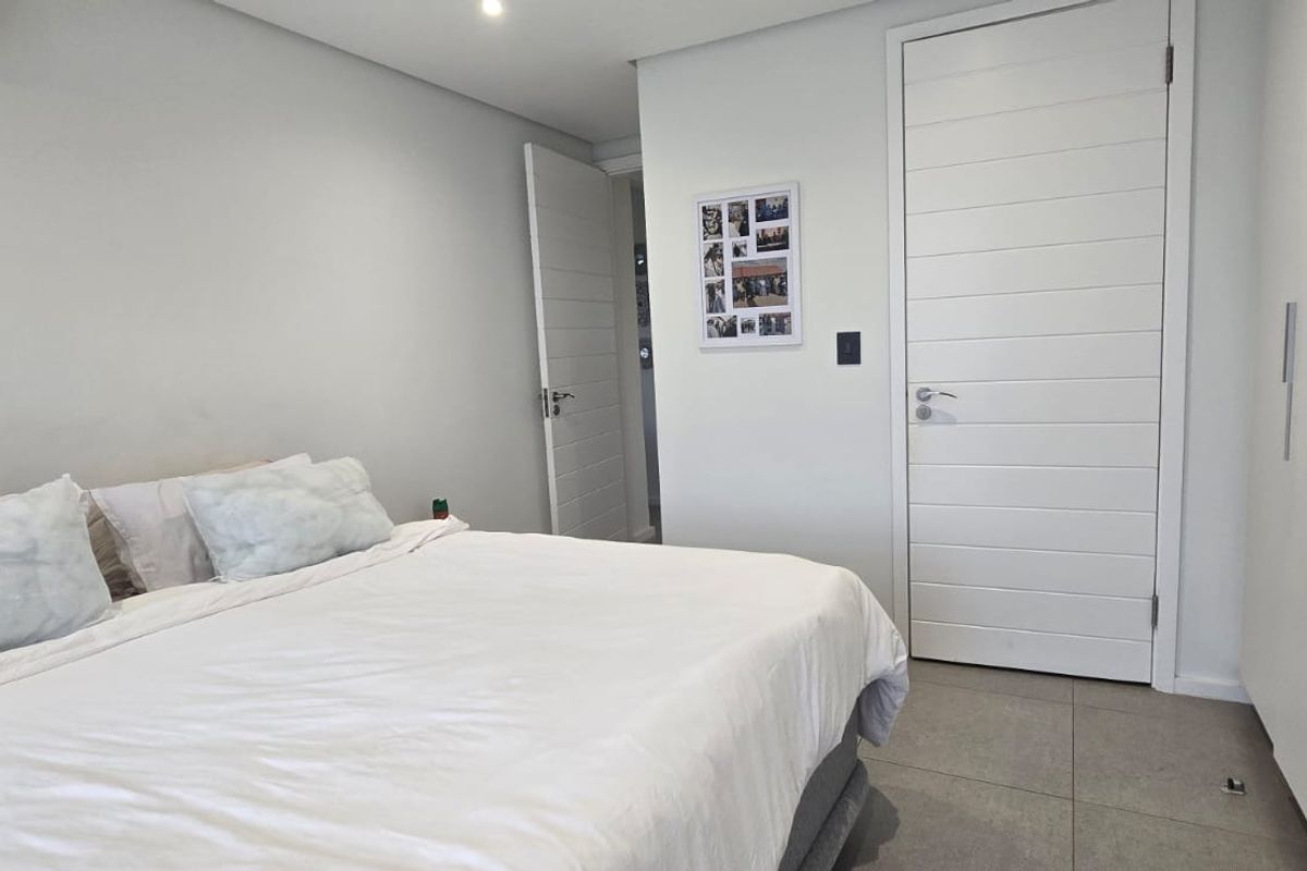 2 Bedroom 2 Bathroom Apartment For Sale - Photo 4