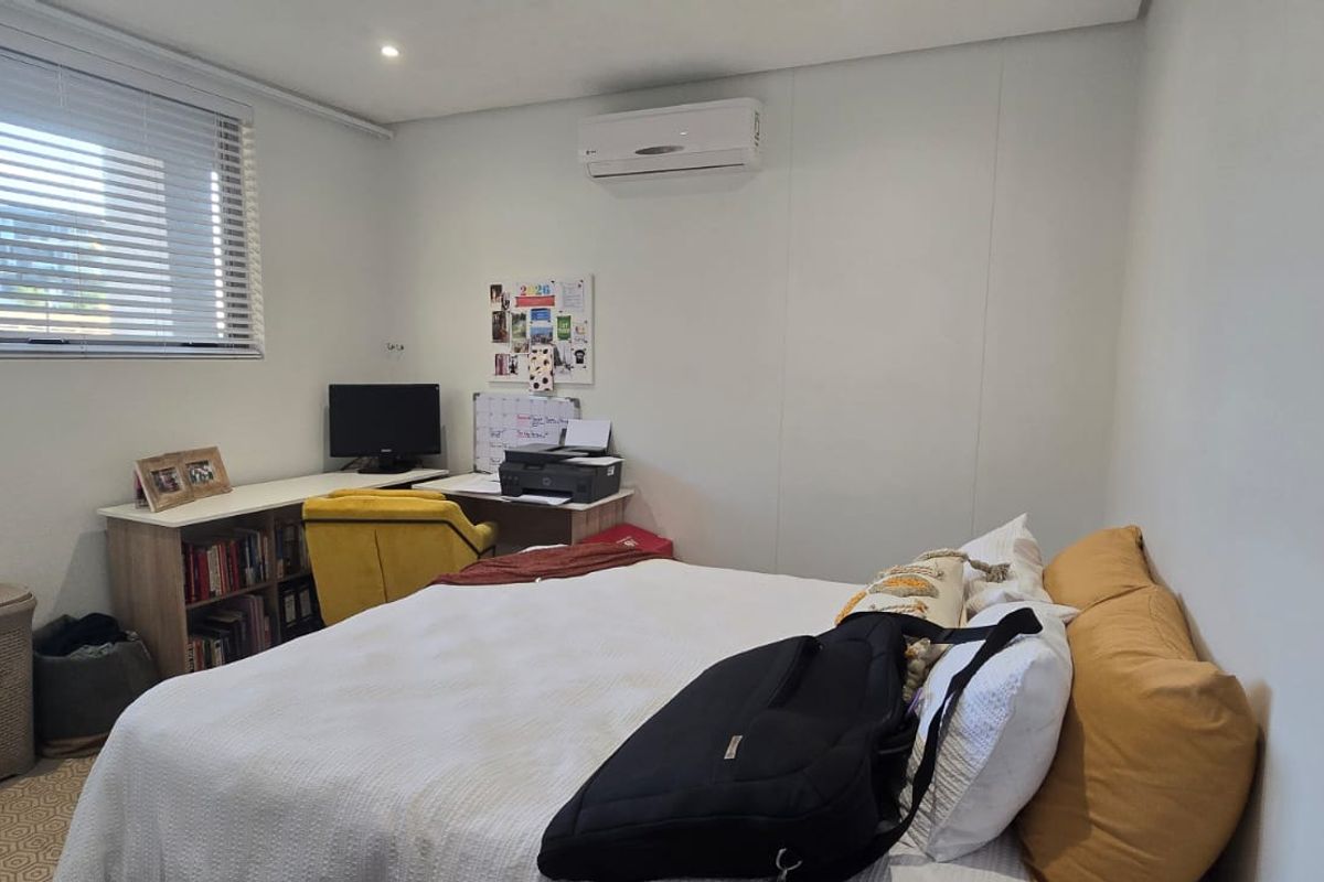 2 Bedroom 2 Bathroom Apartment For Sale - Photo 5
