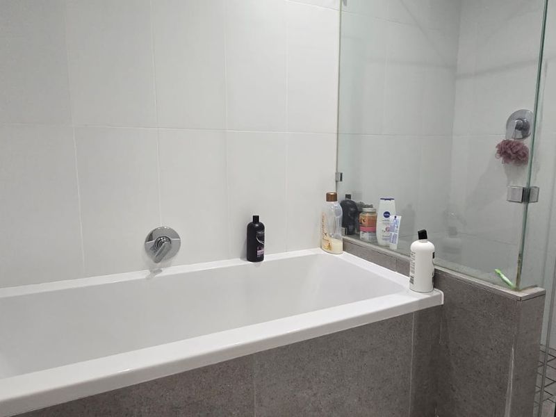 2 Bedroom 2 Bathroom Apartment For Sale - Photo 9