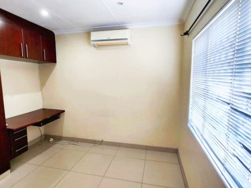 Exclusive 3 Bedroom Stepless Home for Sale in an Intimate Gated Complex – Broadlands - Photo 8