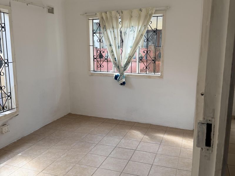 2 bedroom house / outbuilding To Let - Photo 2
