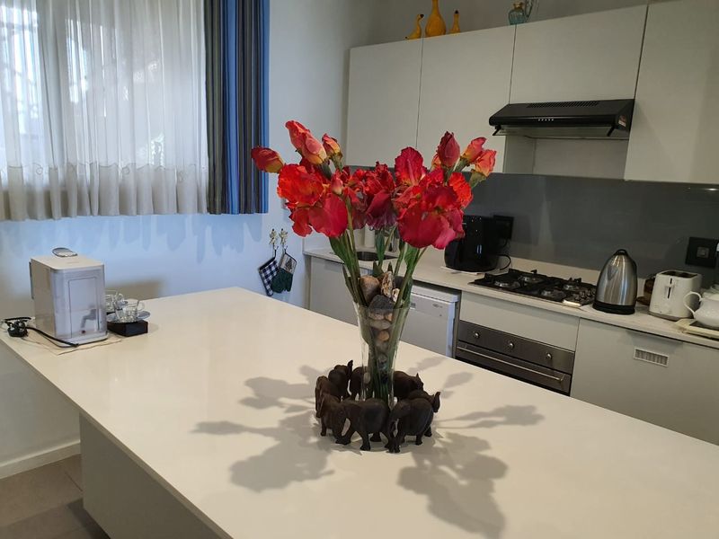 Unfurnished 2 Bedroom Apartment - To Le - Photo 2