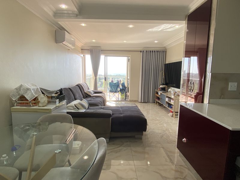3 Bedroom Apartment For Sale In Morningside - Photo 3