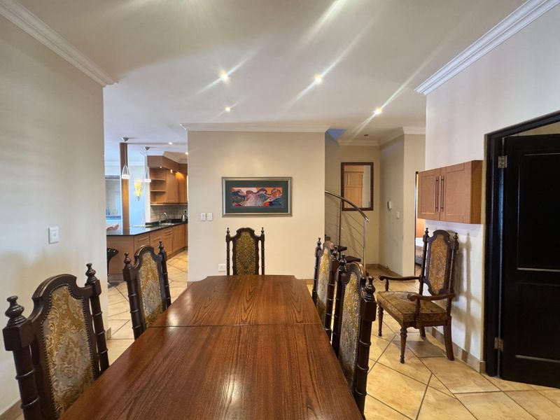 Spacious 4-Bedroom Penthouse For Rent. - Photo 3
