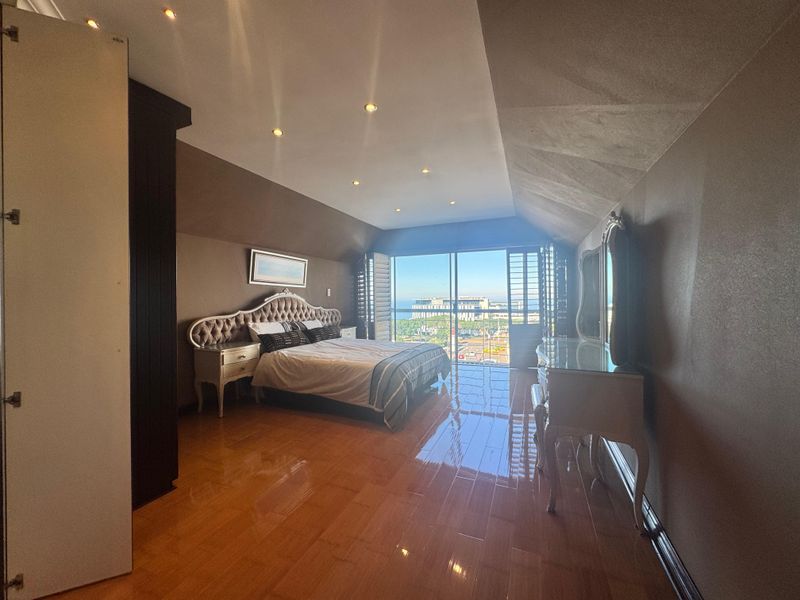 Spacious 4-Bedroom Penthouse For Rent. - Photo 8