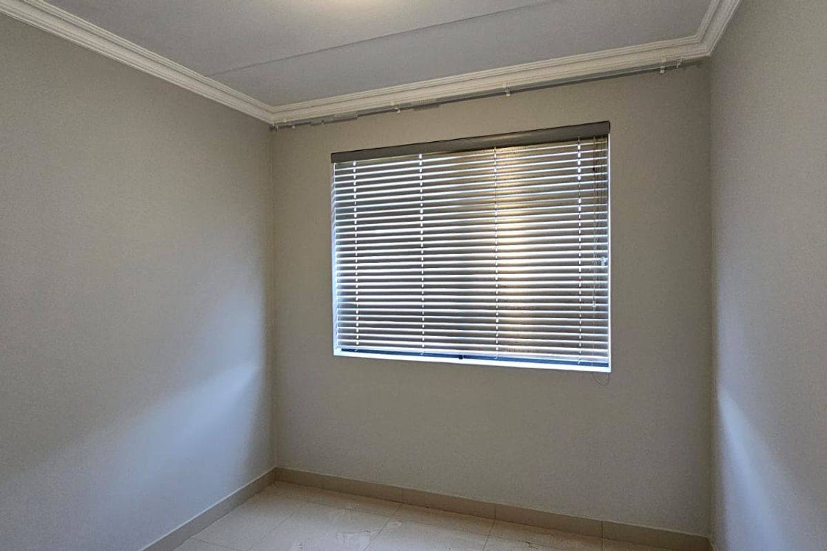 Lovely two bedroom apartment available 1 June 2026 - Photo 5