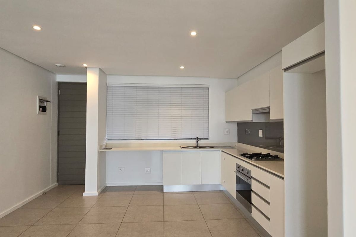 3-Bedroom, 3-Bathroom Apartment -Sibaya Precinct - Photo 2