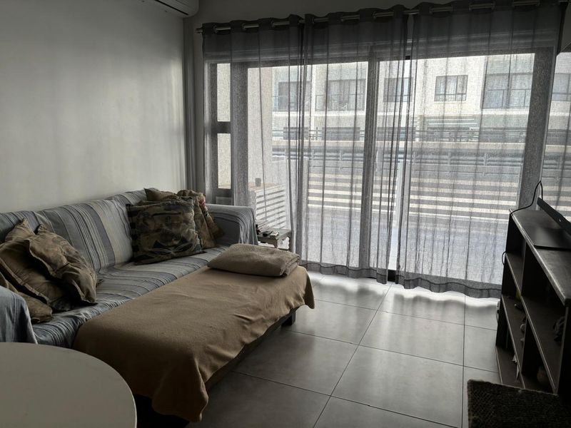 Modern Ground Floor 1 Bedroom + Loft Apartment for Sale in Summer Ridge - Photo 7