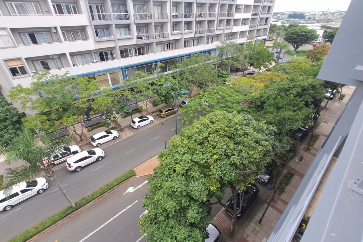 Prime Property presents 7 On Millennium boulevard apartment for rent - Photo 2