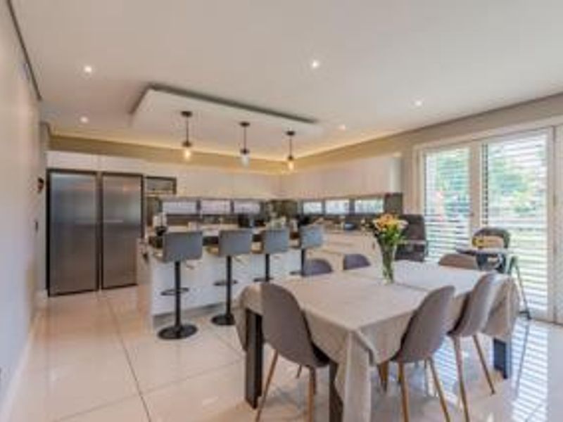 4 Bedroom Townhouse for Sale in Izinga Ridge. - Photo 8