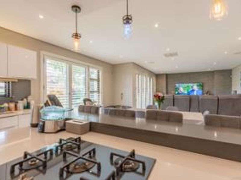 4 Bedroom Townhouse for Sale in Izinga Ridge. - Photo 7