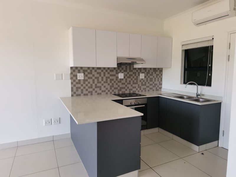 Modern two bedroom Apartment - Photo 5