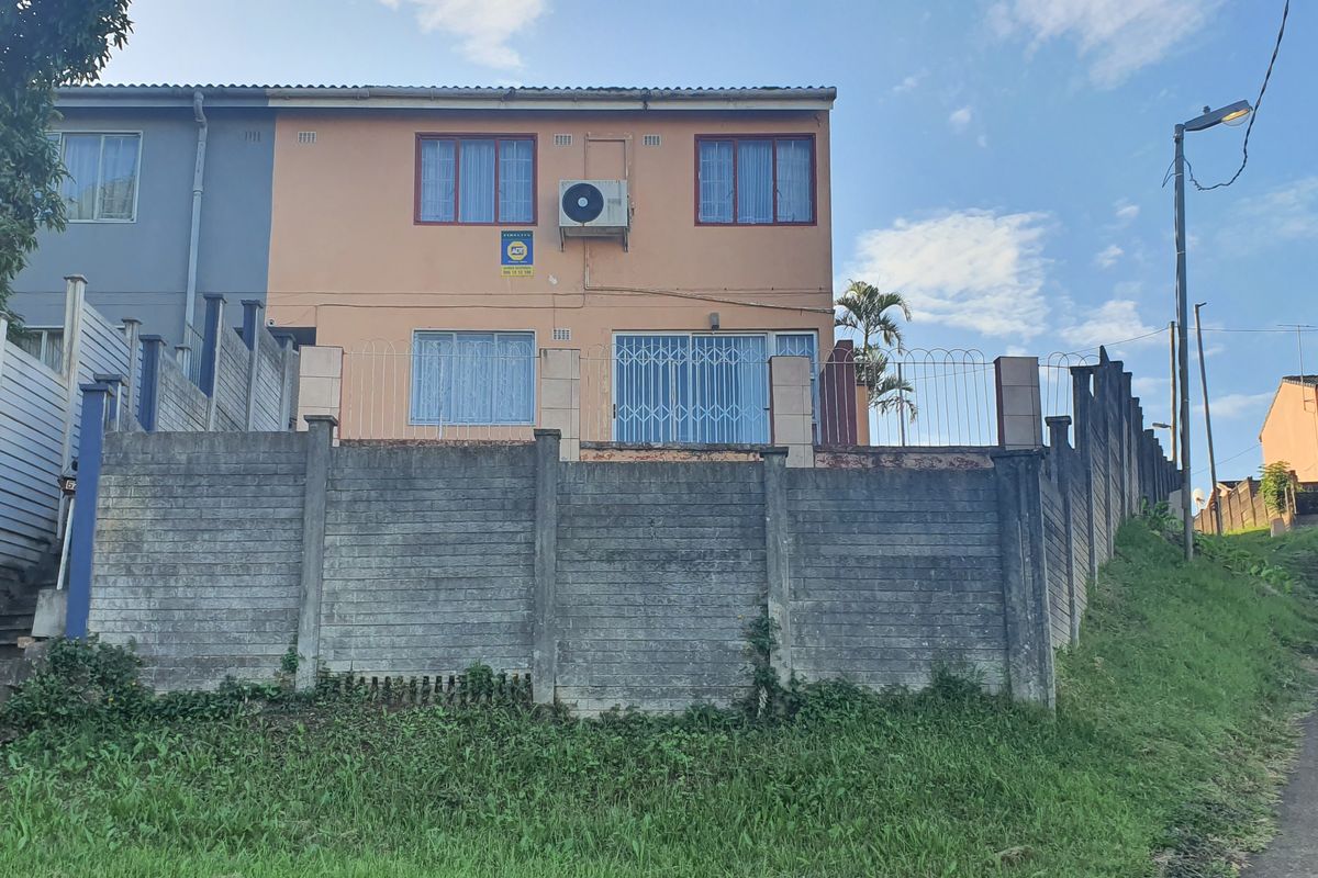 Three Bedroom Corner Property with Huge Yard and Two Road Access - Photo 3