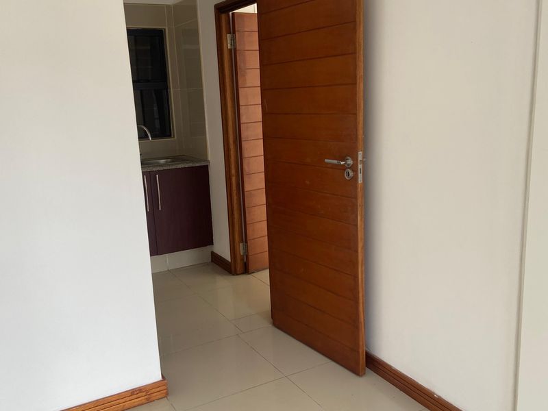 Modern 3 -Bedroom Apartment to Rent-Park Avenue Umhlanga - Photo 6