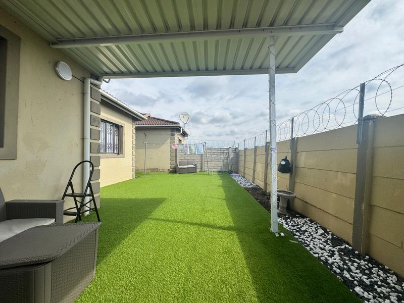 Spacious 3-bedroom House For Sale. - Photo 9