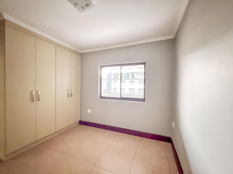 Secured, perfectlly positioned luxury apartment to let - Photo 9
