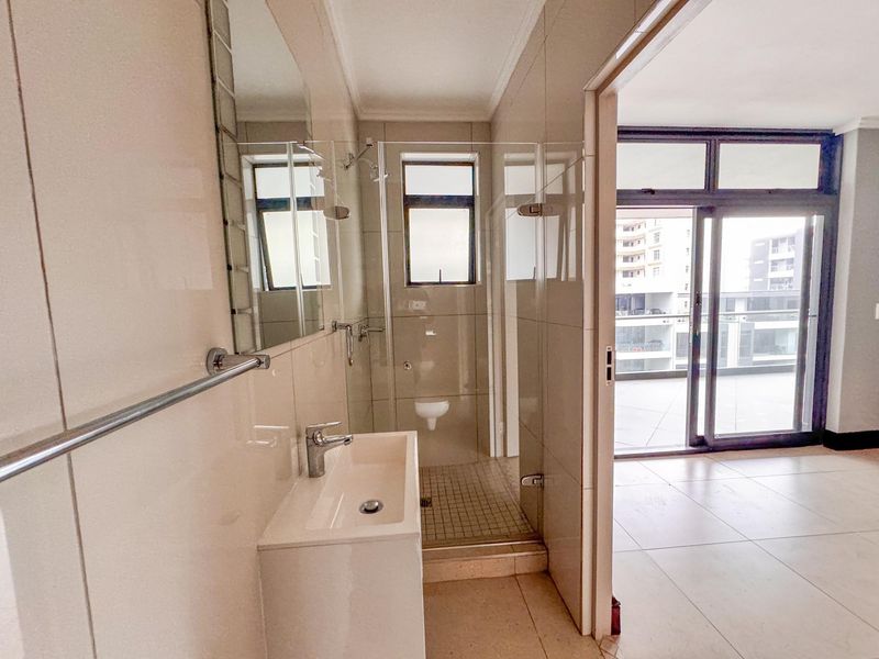 Secured, perfectlly positioned luxury apartment to let - Photo 8