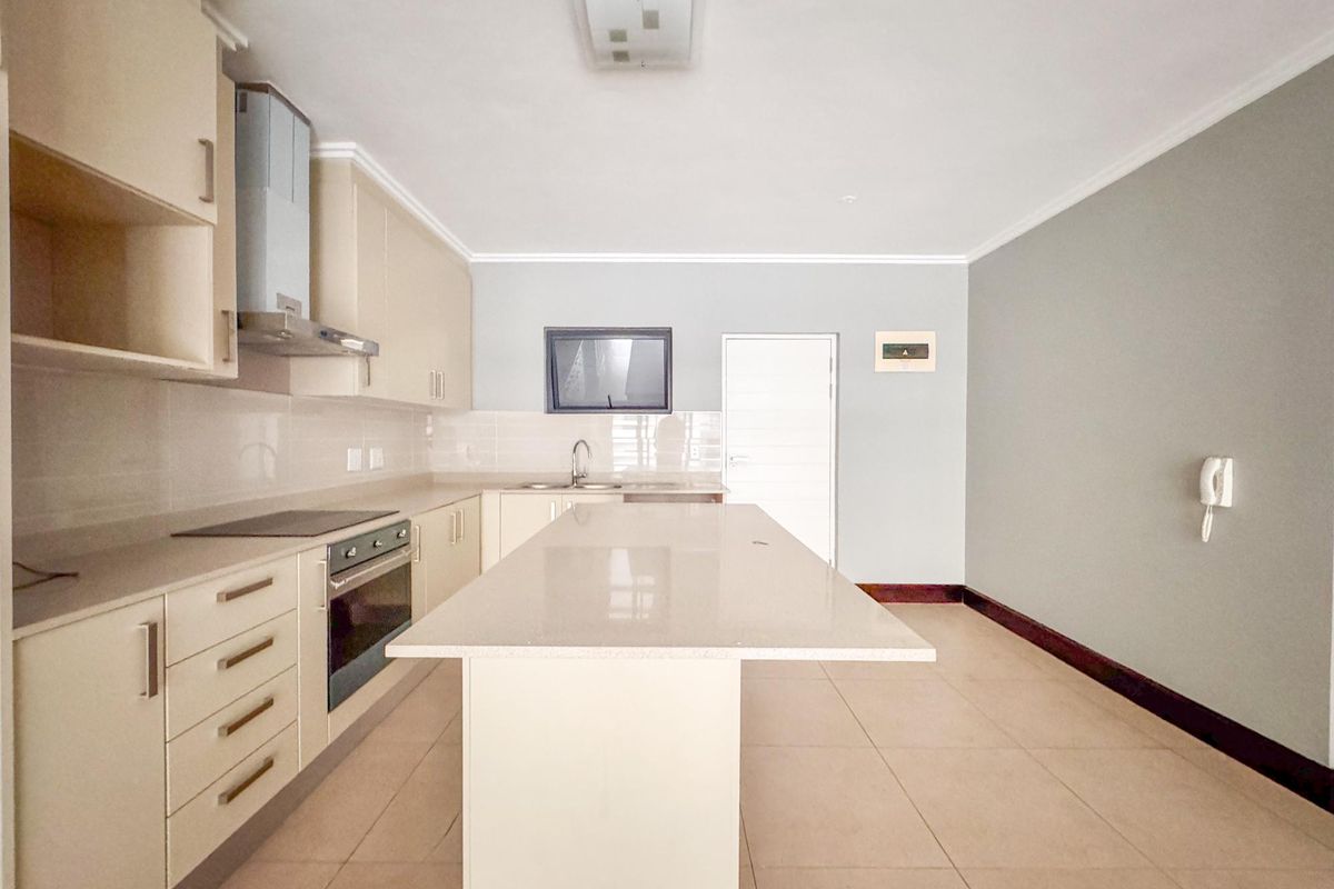 Secured, perfectlly positioned luxury apartment to let - Photo 2