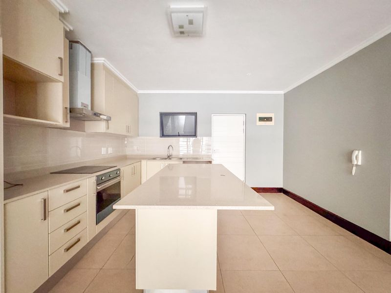 Secured, perfectlly positioned luxury apartment to let - Photo 2