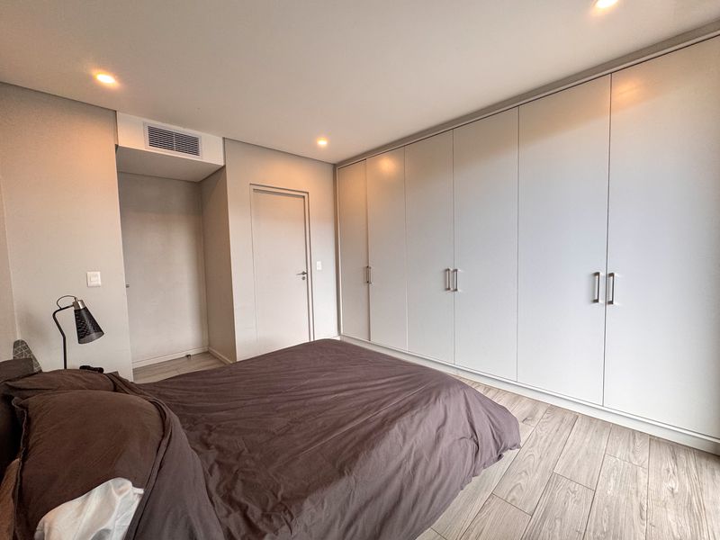 Elegant 2-Bedroom Apartment in Umhlanga Arch- For Rent - Photo 8