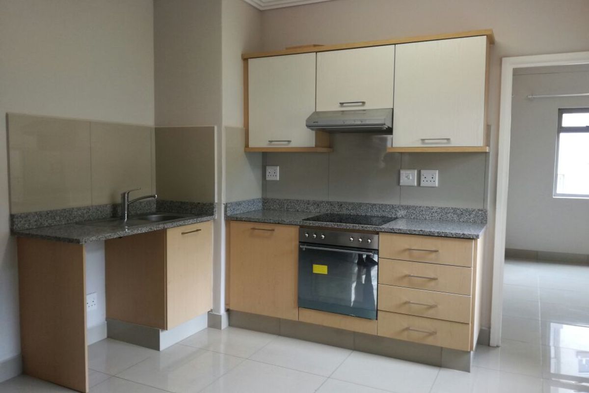 Prime  Property Presents A Stunning One  Bedroom Apartment Situated In Umhlanga Ridge - Photo 3