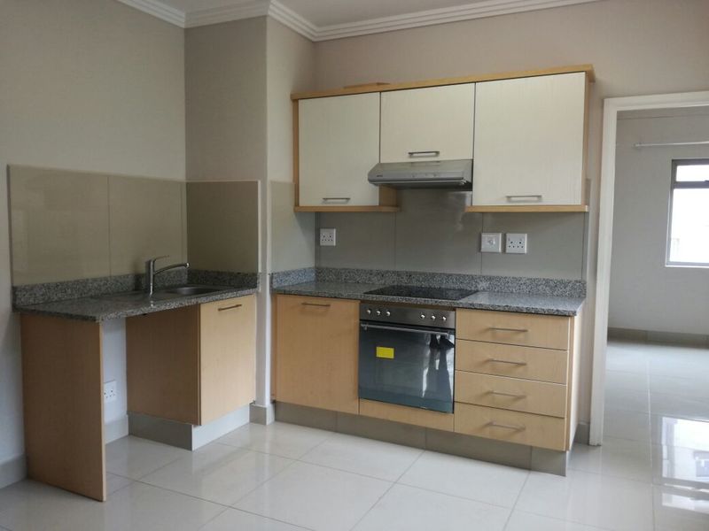 Prime  Property Presents A Stunning One  Bedroom Apartment Situated In Umhlanga Ridge - Photo 3