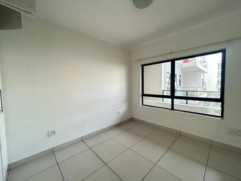 Prime  Property Presents A Stunning Two Bedroom Apartment Situated In Umhlanga Ridge - Photo 9