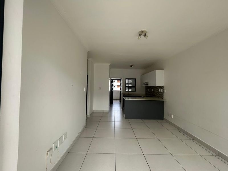 Prime  Property Presents A Stunning Two Bedroom Apartment Situated In Umhlanga Ridge - Photo 6
