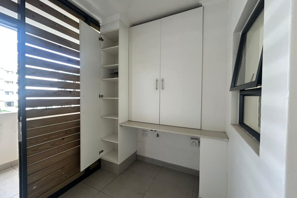Prime  Property Presents A Stunning Two Bedroom Apartment Situated In Umhlanga Ridge - Photo 4