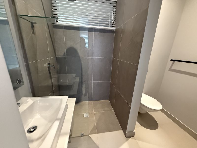 Luxury 2 Bed 2 Bath Apartment in the Ocean Club in Zimbali Lakes Resort - Photo 9