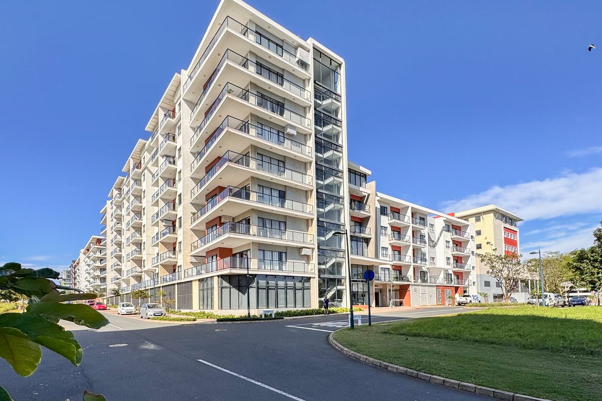 Stylish & Secure Living in Sought-After Summer Ridge Umhlanga - Photo 2