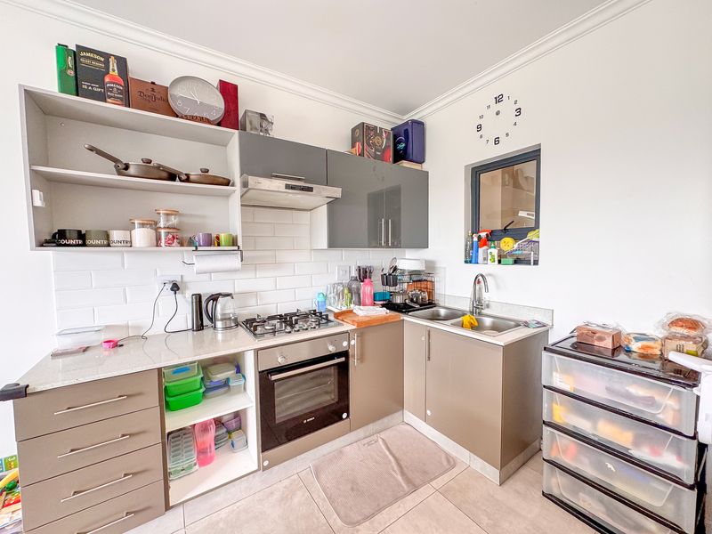 Stylish & Secure Living in Sought-After Summer Ridge Umhlanga - Photo 5