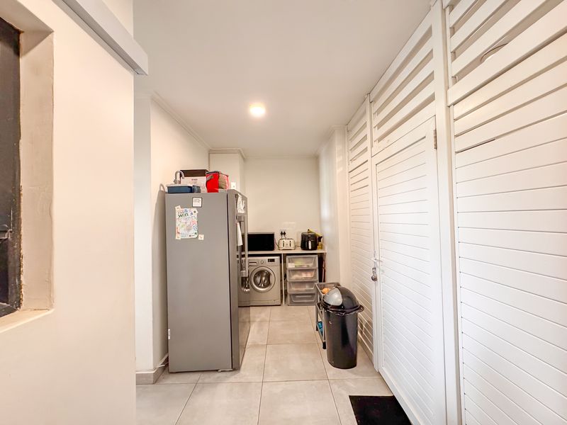 Stylish & Secure Living in Sought-After Summer Ridge Umhlanga - Photo 8