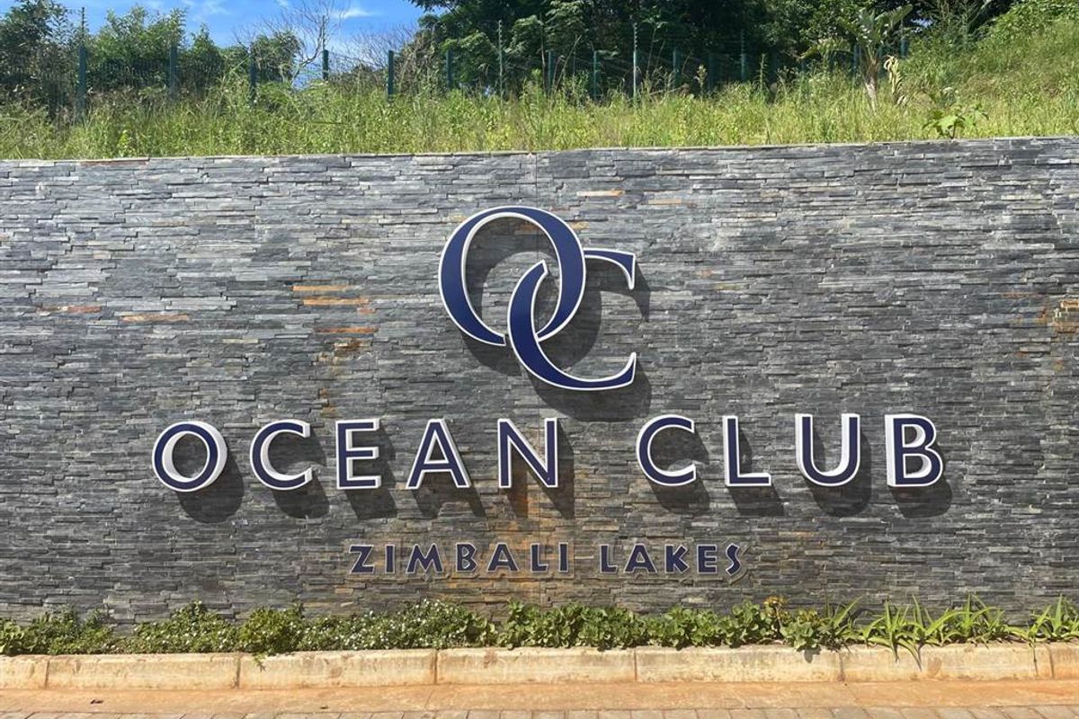 Luxury 1 Bed 1 Bath Apartment in the Ocean Club in Zimbali Lakes Resort - Photo 3