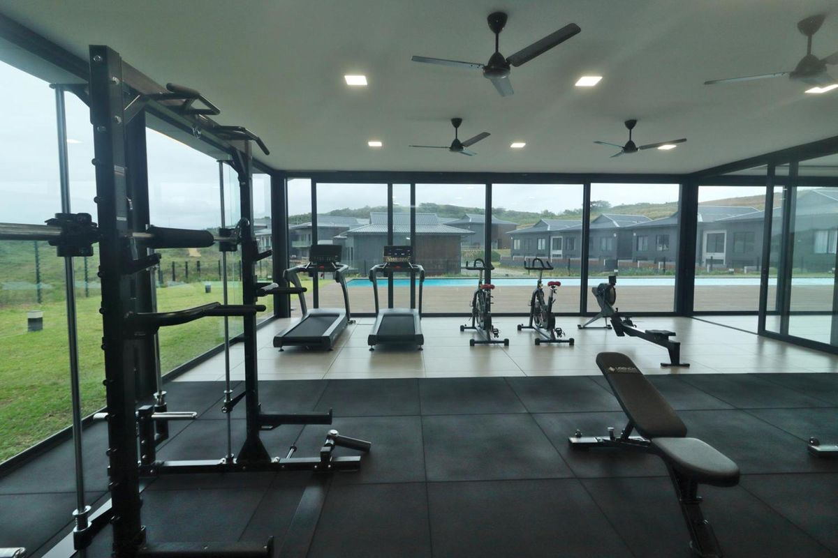 Luxury 1 Bed 1 Bath Apartment in the Ocean Club in Zimbali Lakes Resort - Photo 4