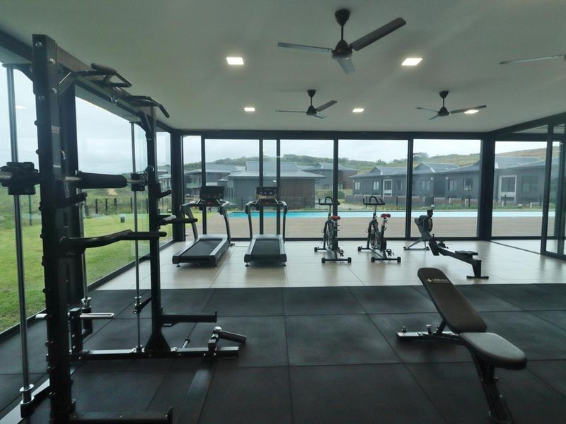 Luxury 1 Bed 1 Bath Apartment in the Ocean Club in Zimbali Lakes Resort - Photo 4
