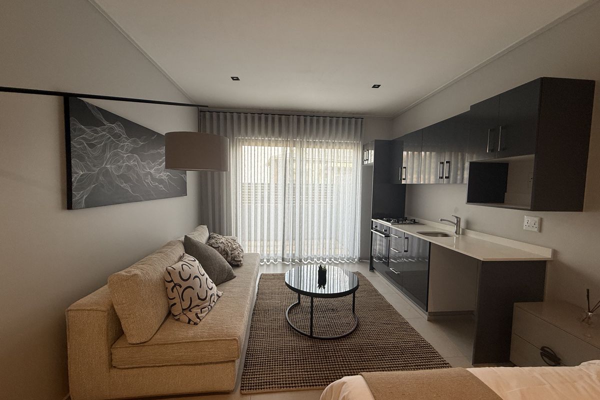 Luxury Studio Apartment in the Ocean Club in Zimbali Lakes Resort - Photo 2