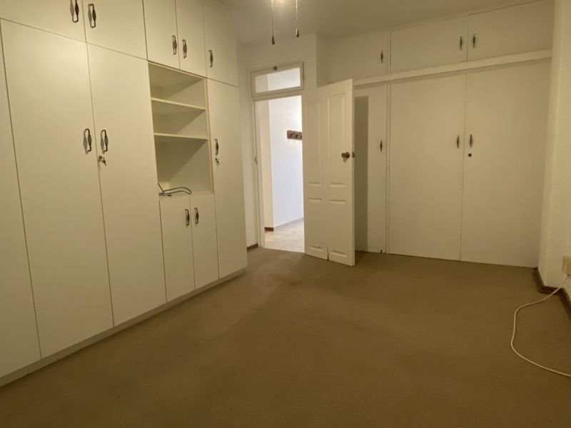 1 Bedroom Apartment For Sale In Essenwood - Photo 5