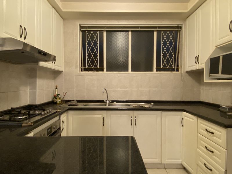 1 Bedroom Apartment For Sale In Essenwood - Photo 10