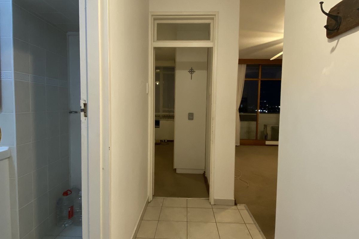 1 Bedroom Apartment For Sale In Essenwood - Photo 2