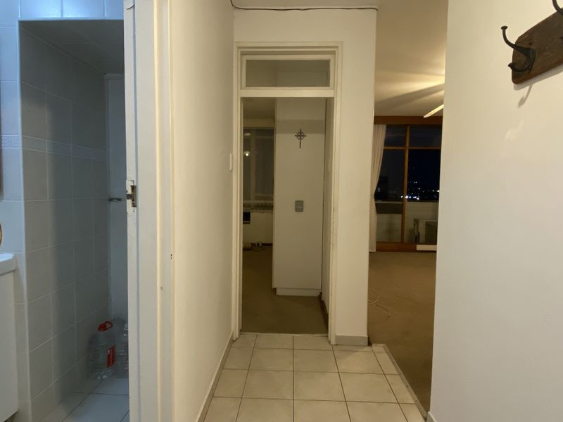 1 Bedroom Apartment For Sale In Essenwood - Photo 2