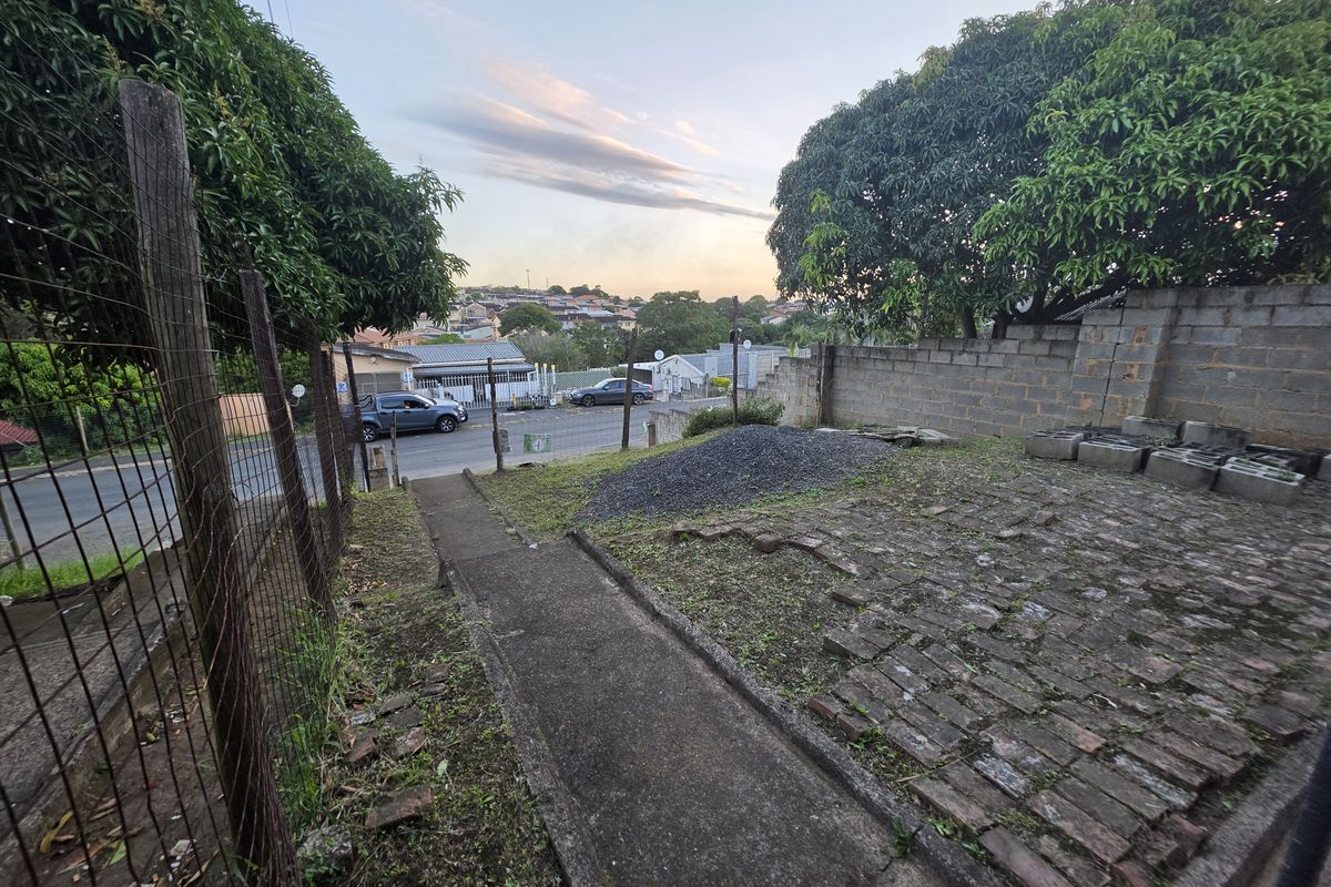 Corner Plot on Main Road with Approved Building Plans - Photo 2