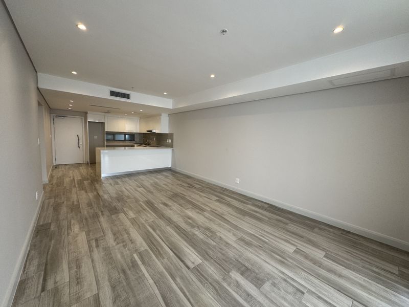 2 bedroom apartment for rent in umhlanga at the Oceans residence - Photo 5