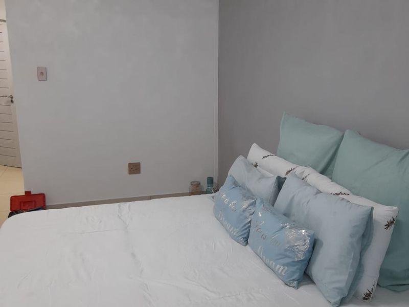 Prime Property presents Manhattan Mews one bedroom apartment for sale - Photo 9