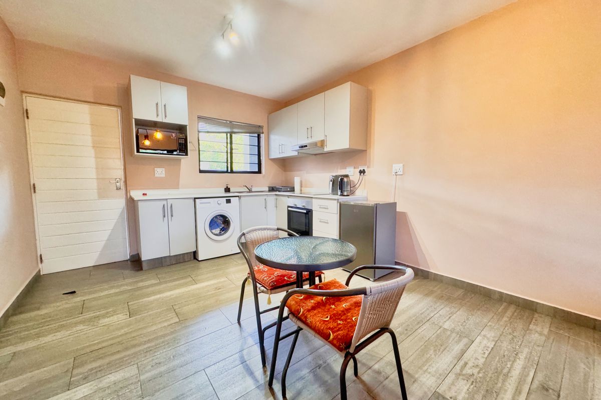 Modern 2-Bedroom Apartment in the Heart of Durban North – Priced to Sell! - Photo 4