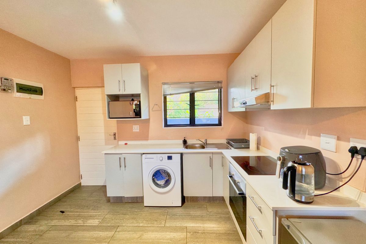 Modern 2-Bedroom Apartment in the Heart of Durban North – Priced to Sell! - Photo 3