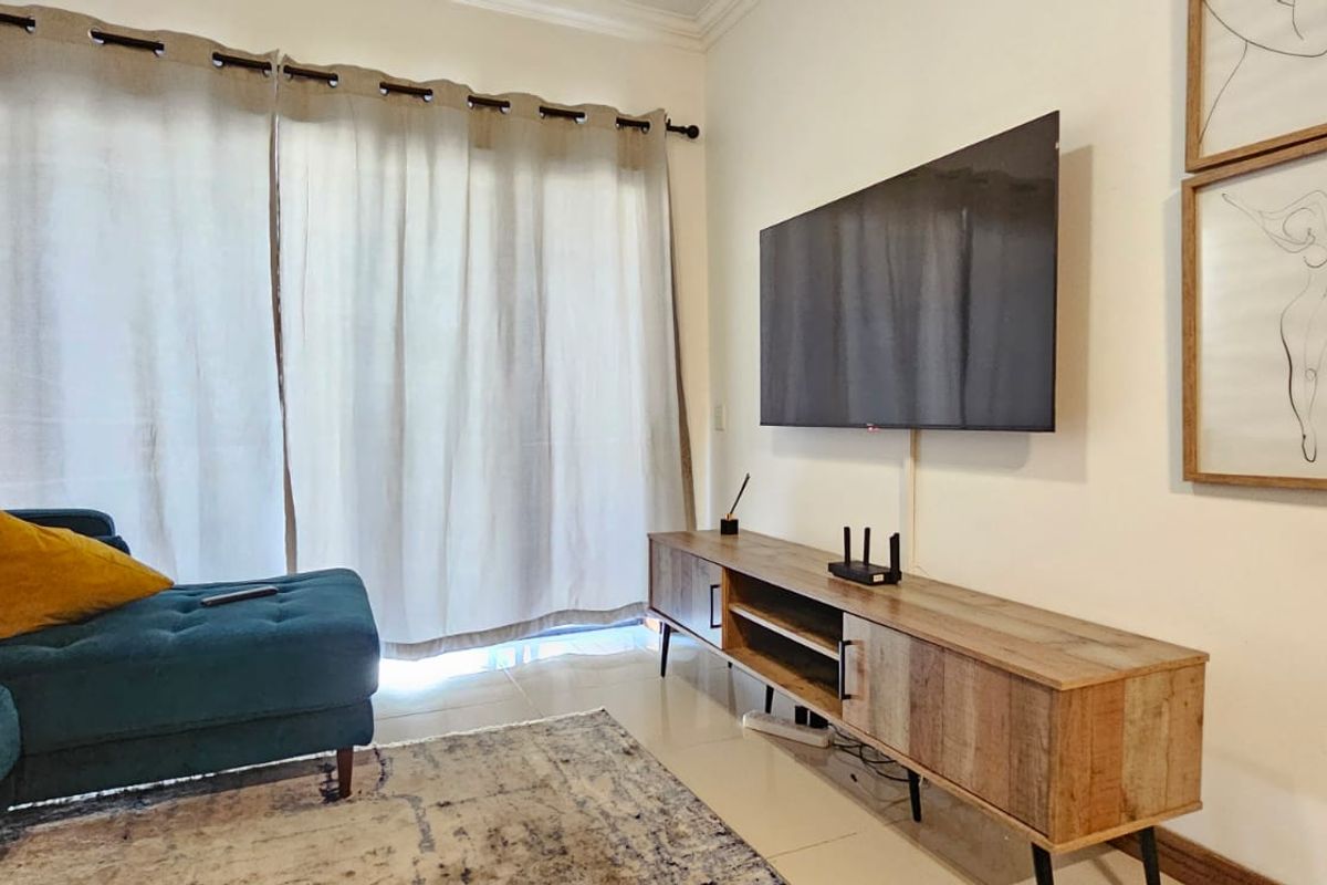 Unfurnished two bedroom to rent - Photo 5
