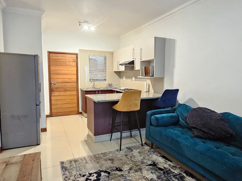 Unfurnished two bedroom to rent - Photo 6