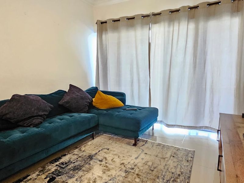 Unfurnished two bedroom to rent - Photo 7