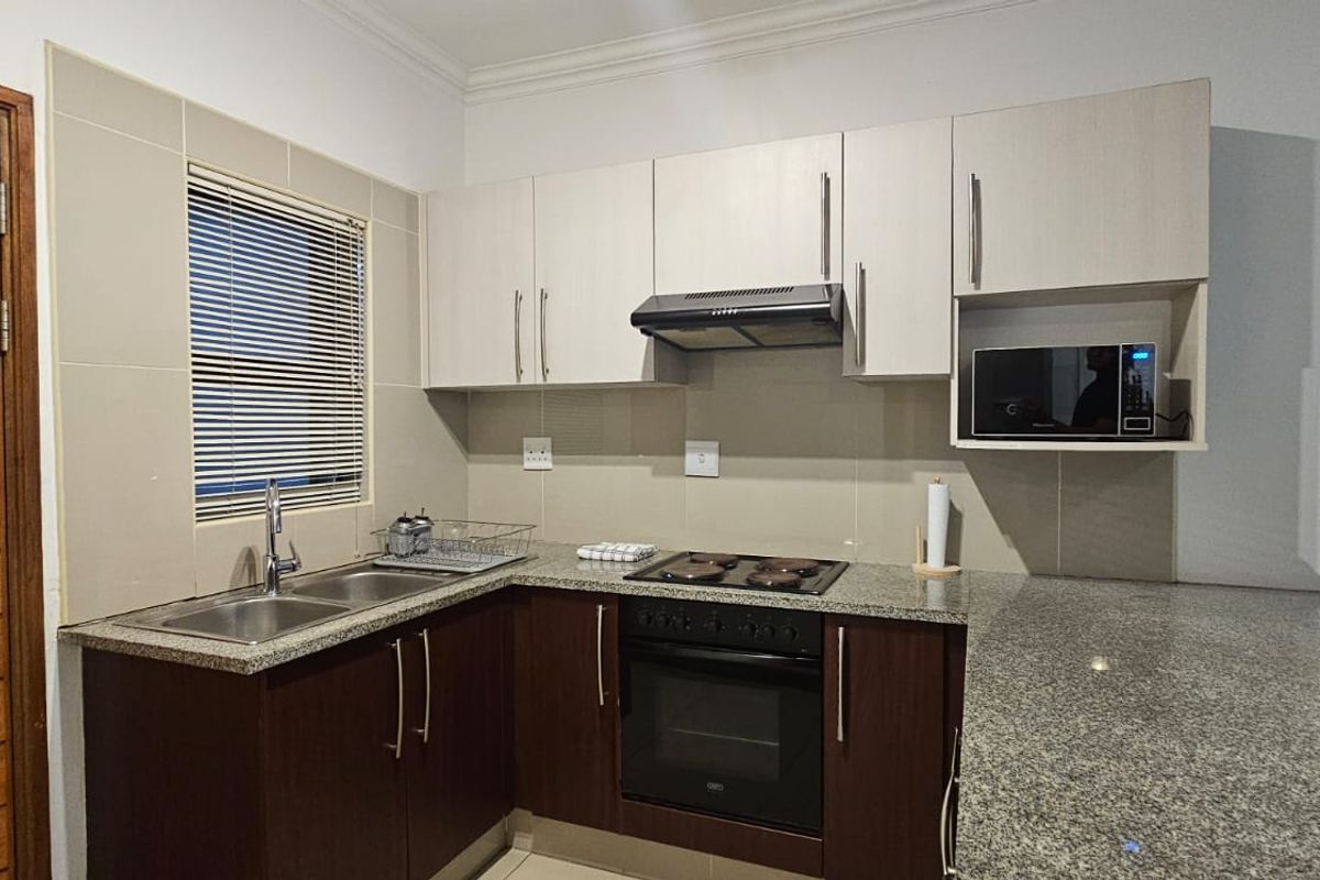 Unfurnished two bedroom to rent - Photo 2